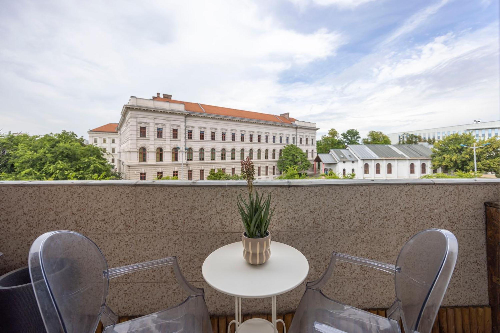 Luxy Central Spacious & Cozy Residence With Balcony 布达佩斯 外观 照片